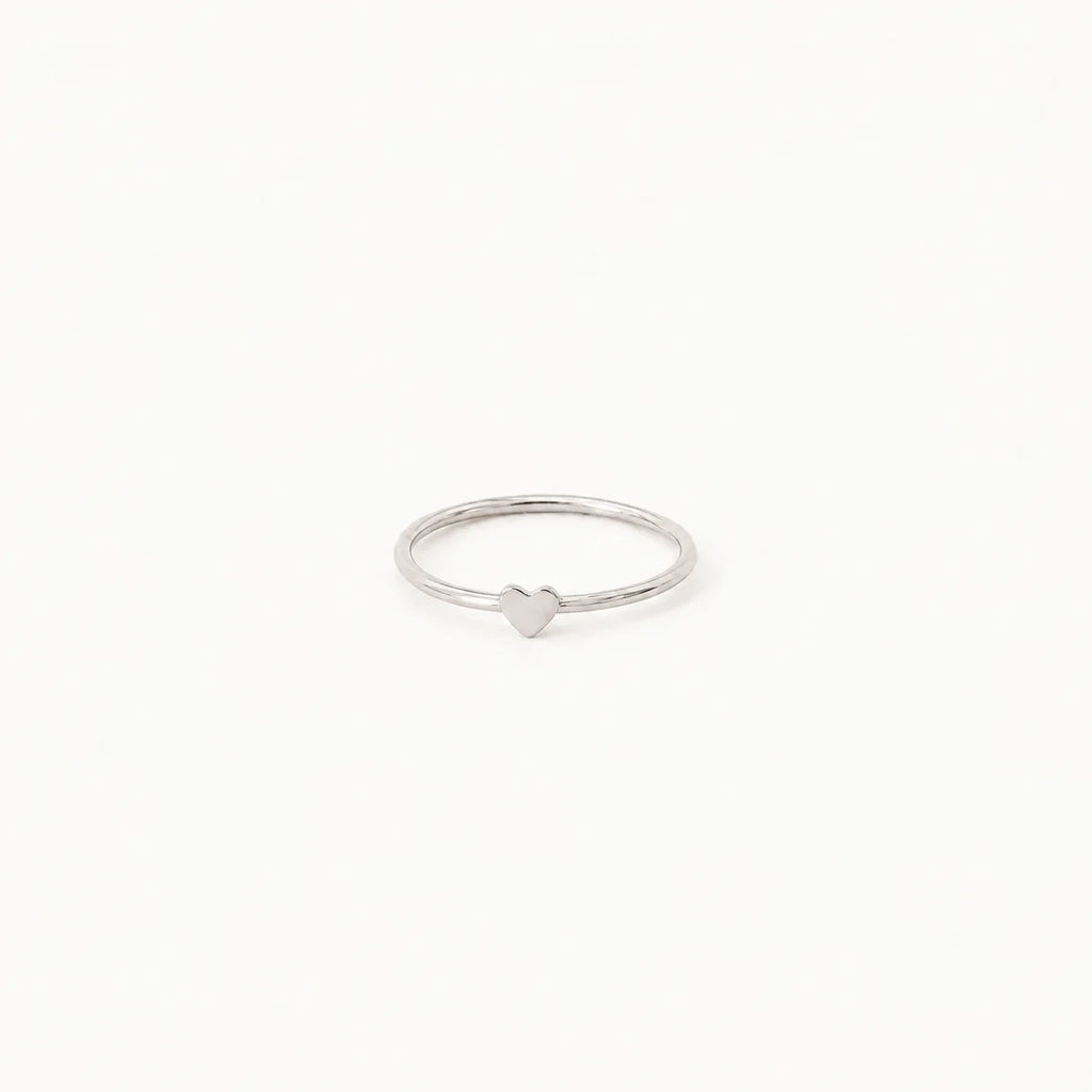 Nala Tiny Heart Ring