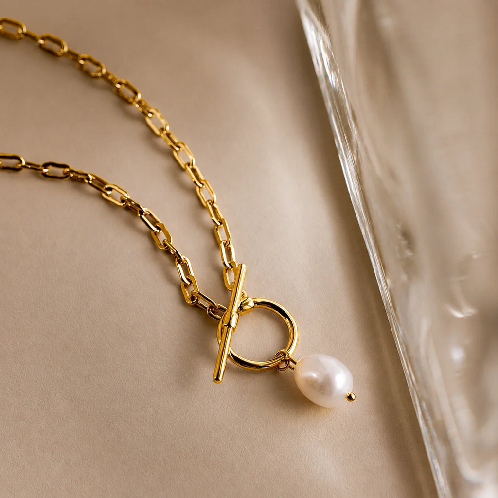 Paperclip Pearl Toggle Necklace