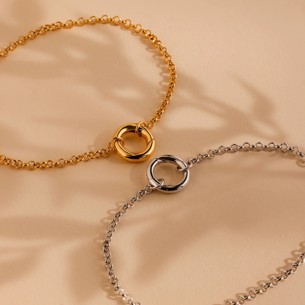 Rolo Circle Charm Bracelet Silver 18K Gold Plated