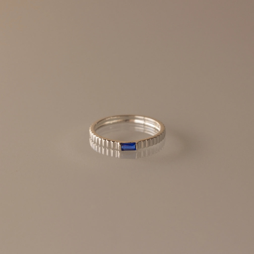 Sapphire Dainty Ribbed Ring Silver 18K Gold Plated