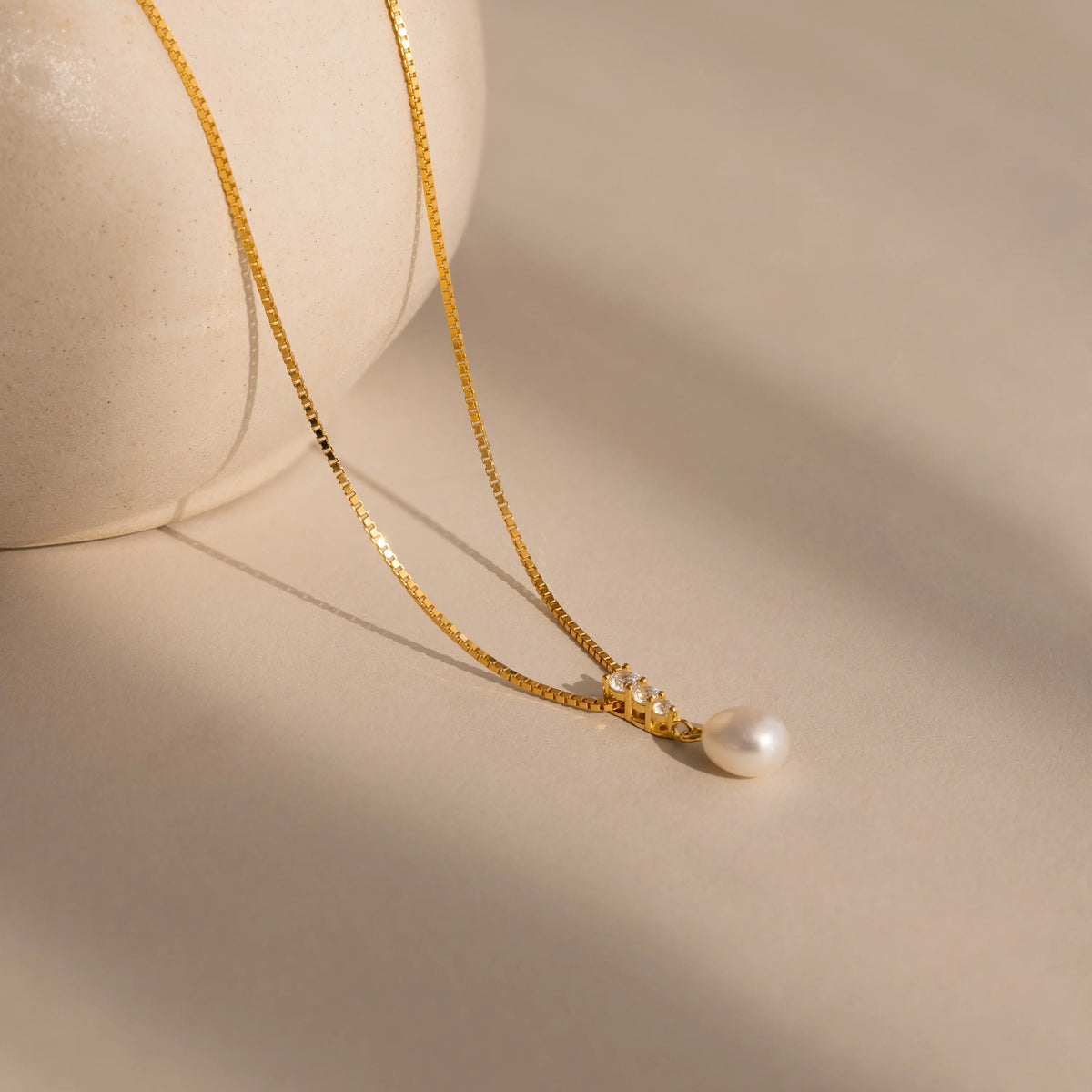 Diamond Pearl Droplet Necklace Silver 18K Gold Plated