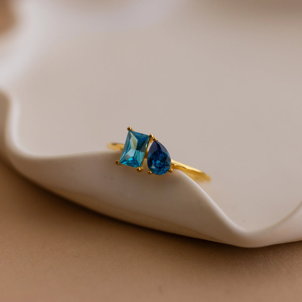 Toi et Moi  Pear-Emerald Cut Ring Silver 18K Gold Plated