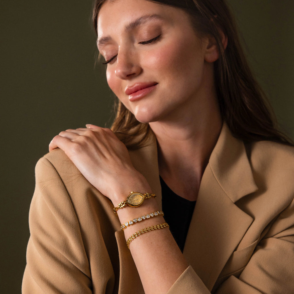 Floral Twist Timepiece