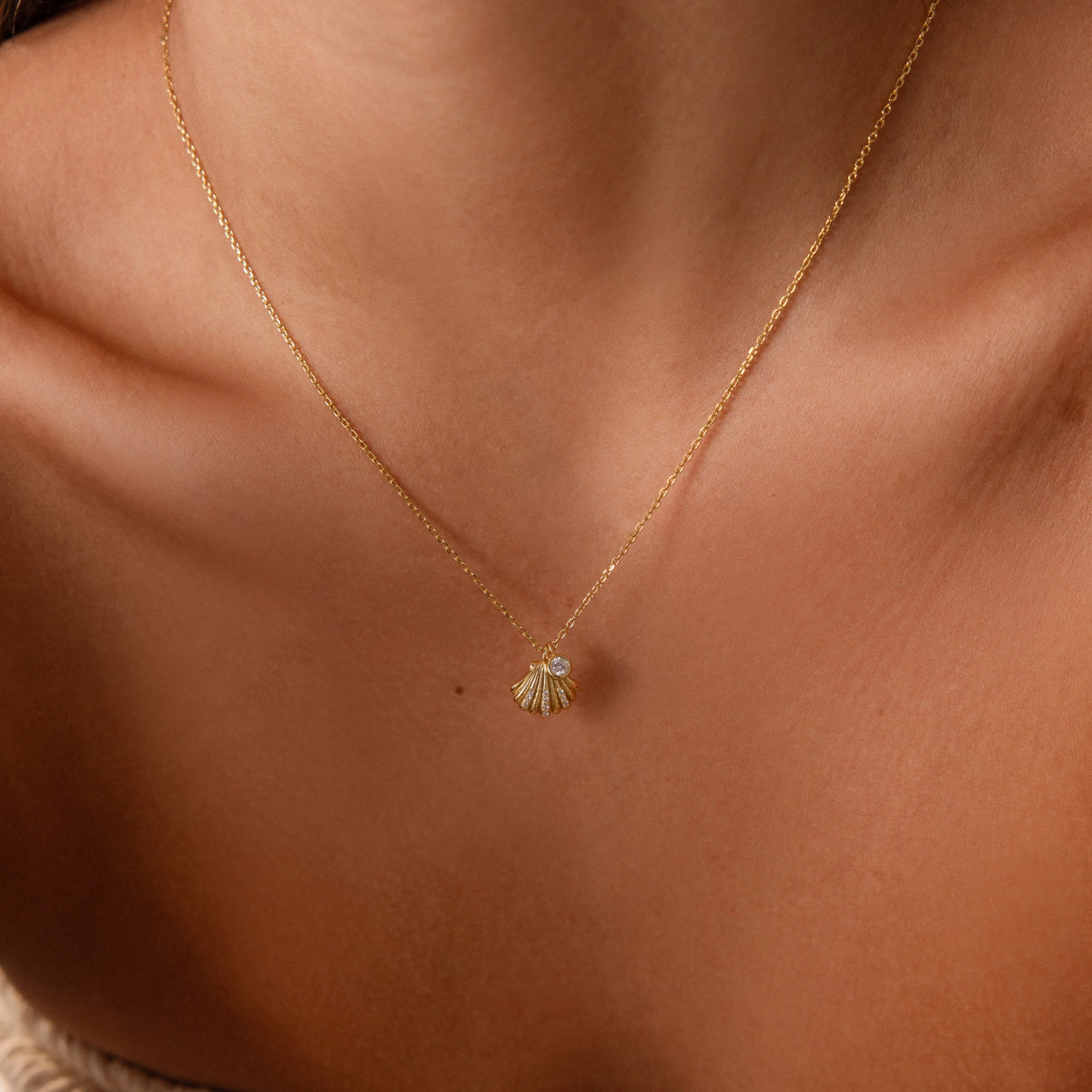Diamond Seashell Charm Necklace Silver 18K Gold Plated