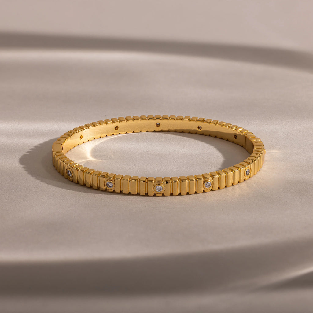 Ribbed Diamond Bangle Silver 18K Gold Plated