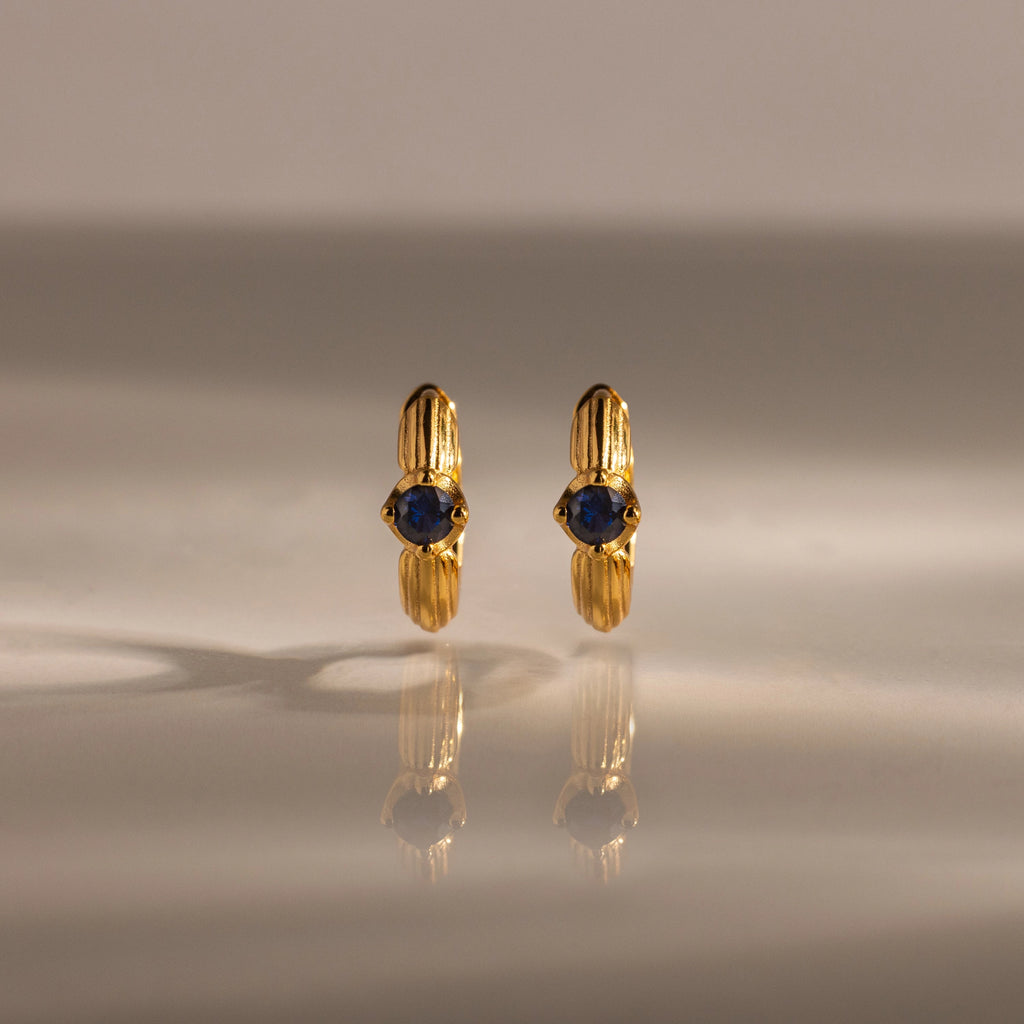 Ribbed Sapphire Huggies Silver 18K Gold Plated