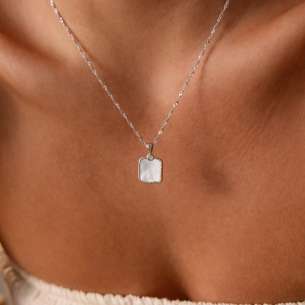 Serenity Mother of Pearl Necklace Silver 18K Gold Plated