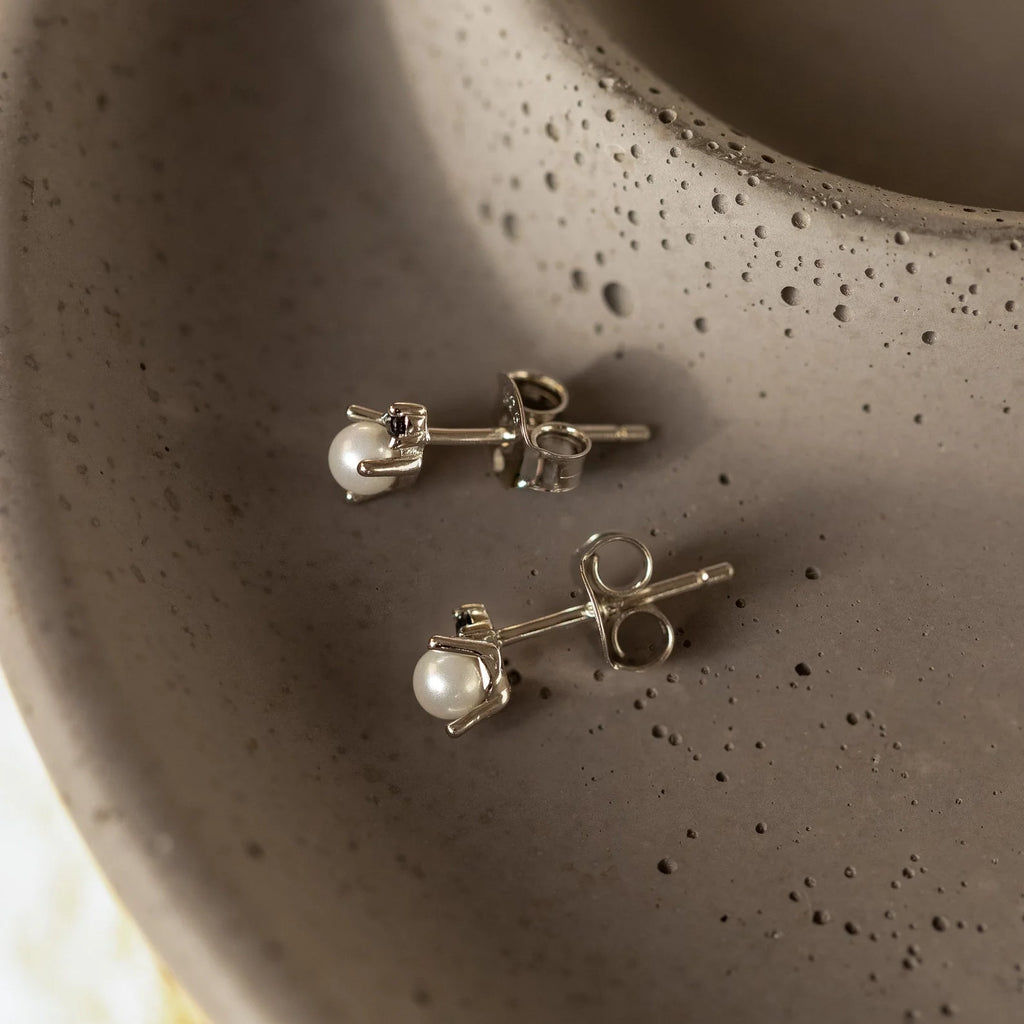 Raindrop Pearl Onyx Studs Silver 18K Gold Plated