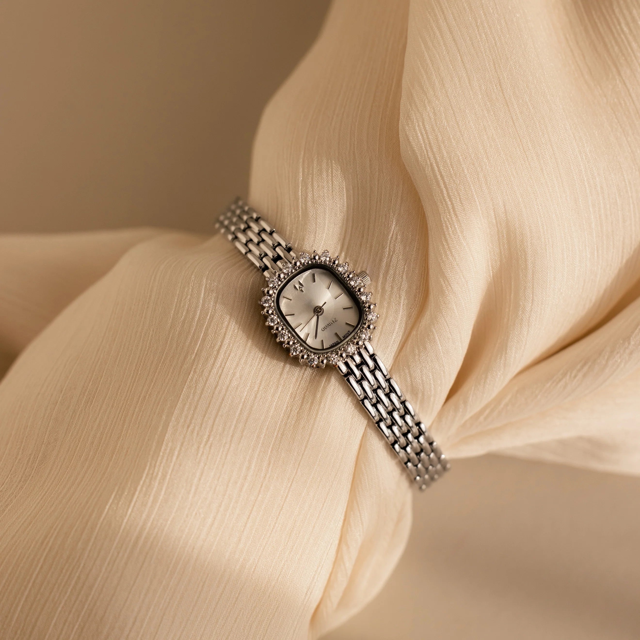 Pave Blossom Timepiece Silver 18K Gold Plated