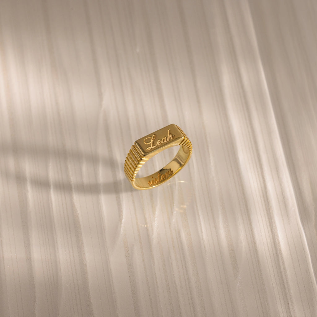 Ribbed Name Signet Ring Silver 18K Gold Plated