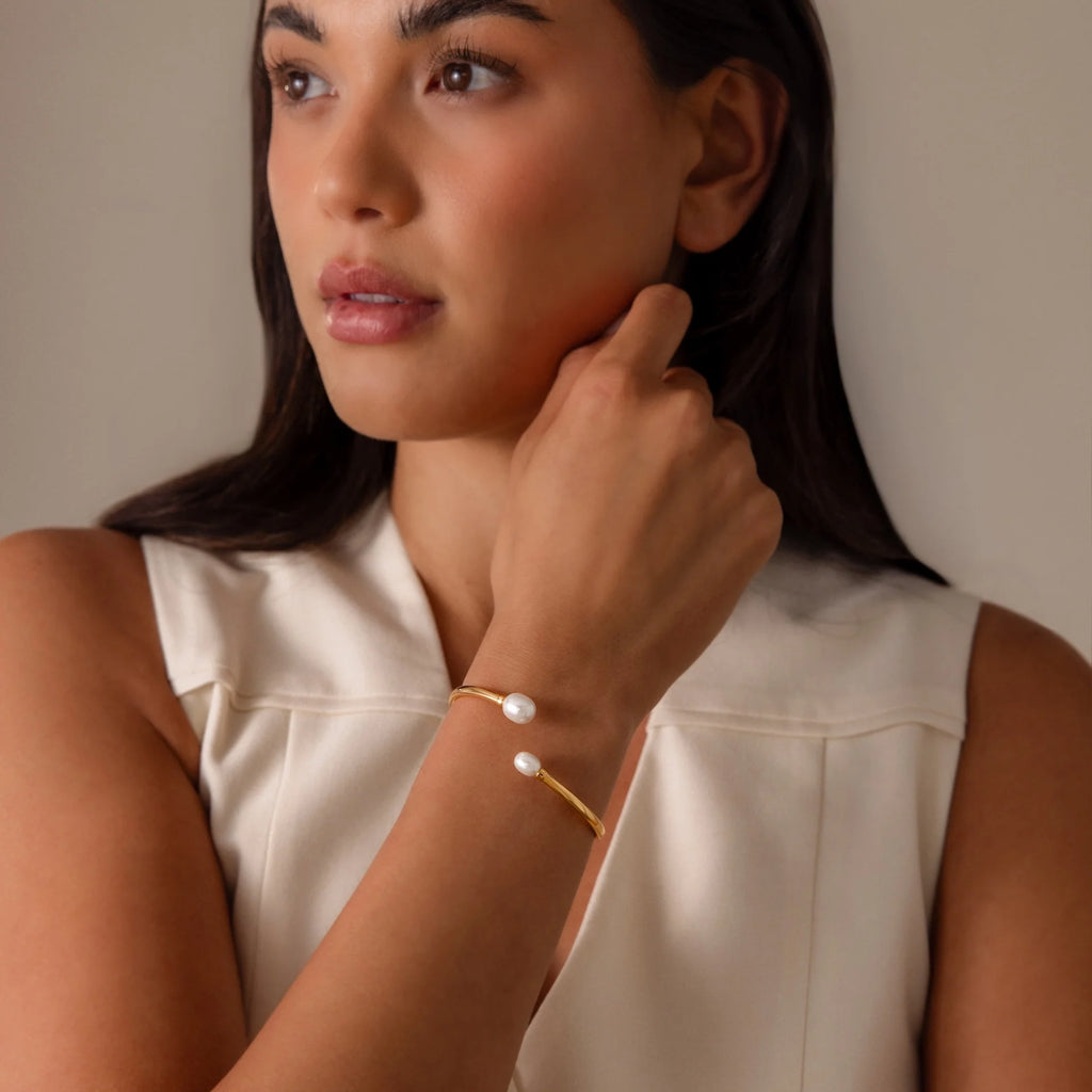 Serenity Pearl Cuff Bracelet Silver 18K Gold Plated