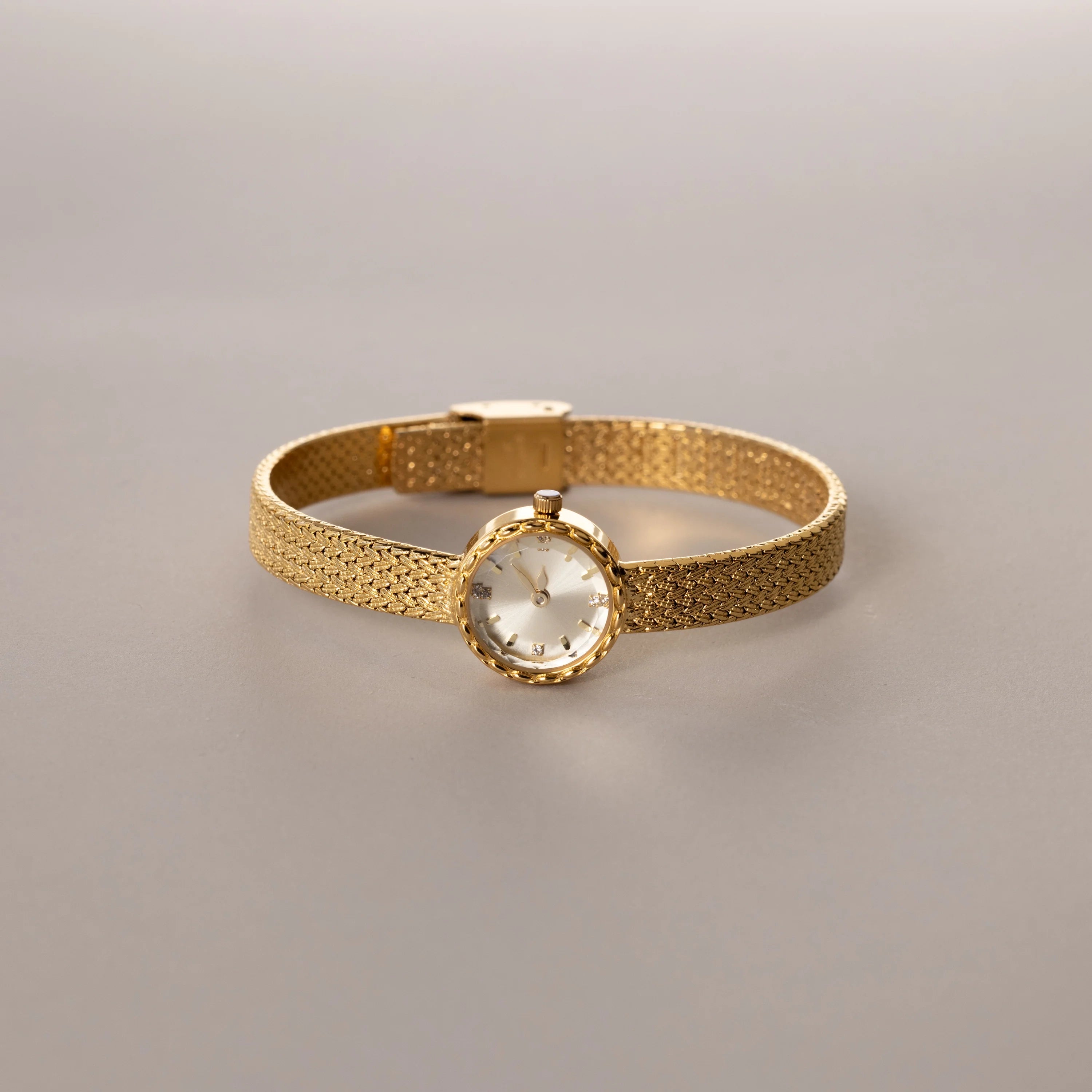 Round Braided Timepiece Silver 18K Gold Plated