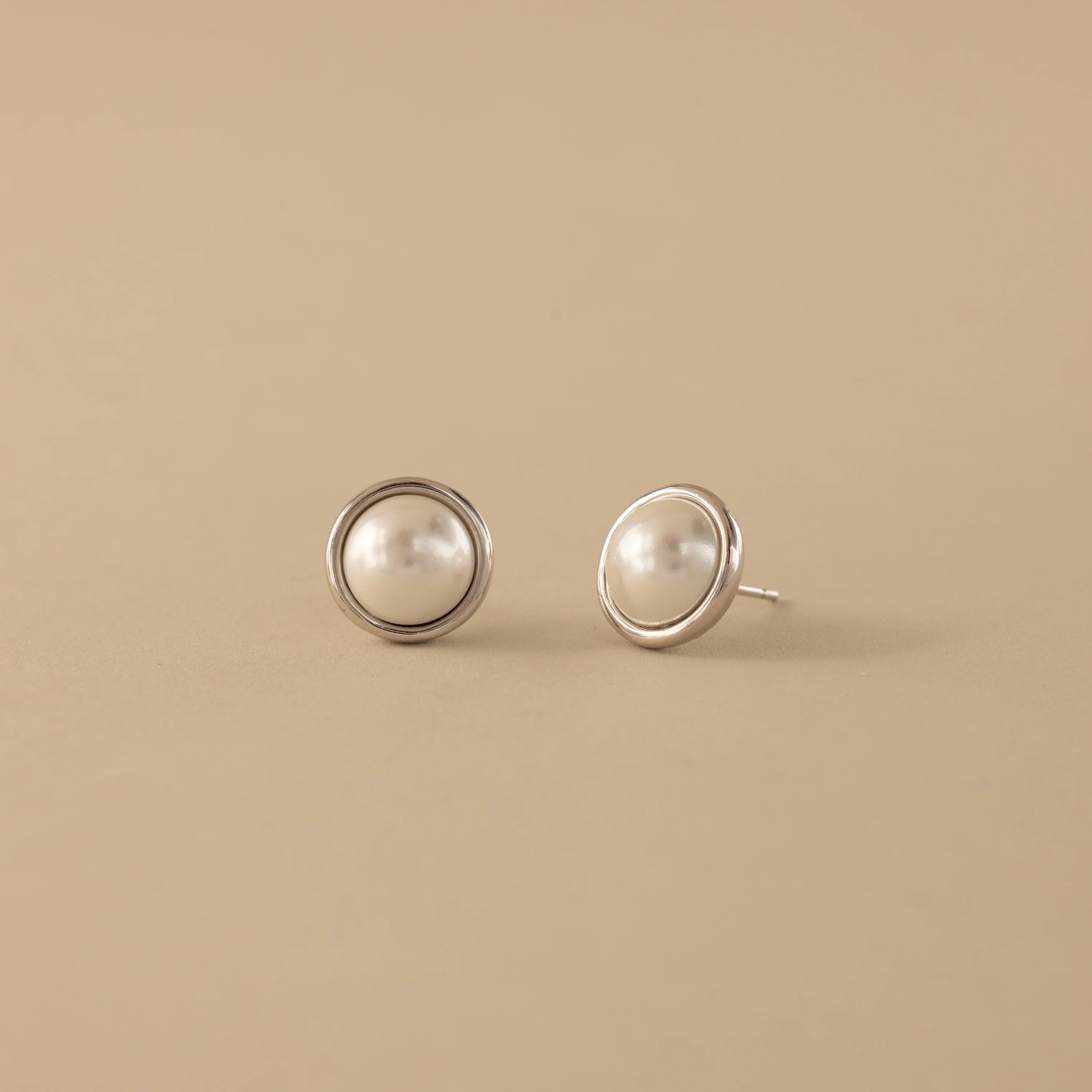 Pearl Bezel Studs Silver 18K Gold Plated