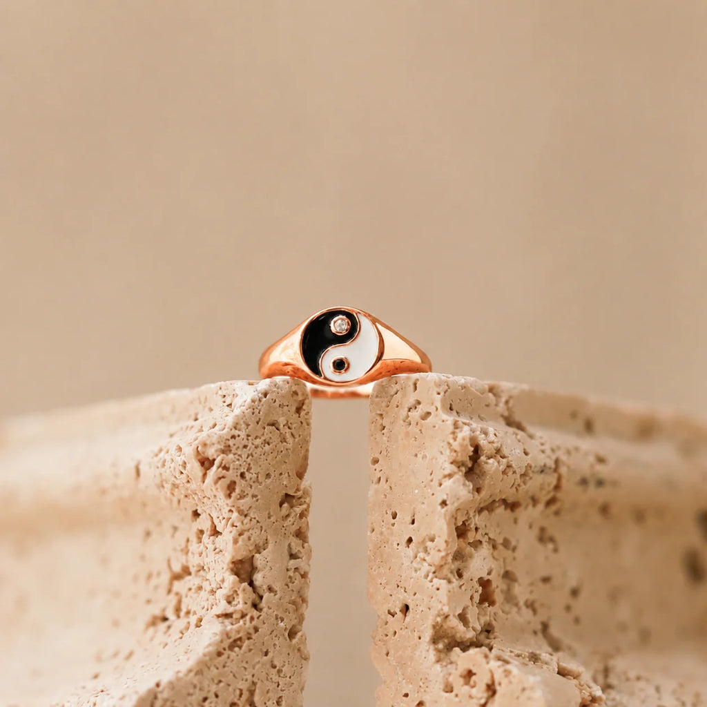 Yin Yang Ring