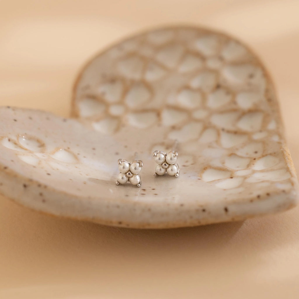 Pearl Ivy Flower Studs Silver 18K Gold Plated
