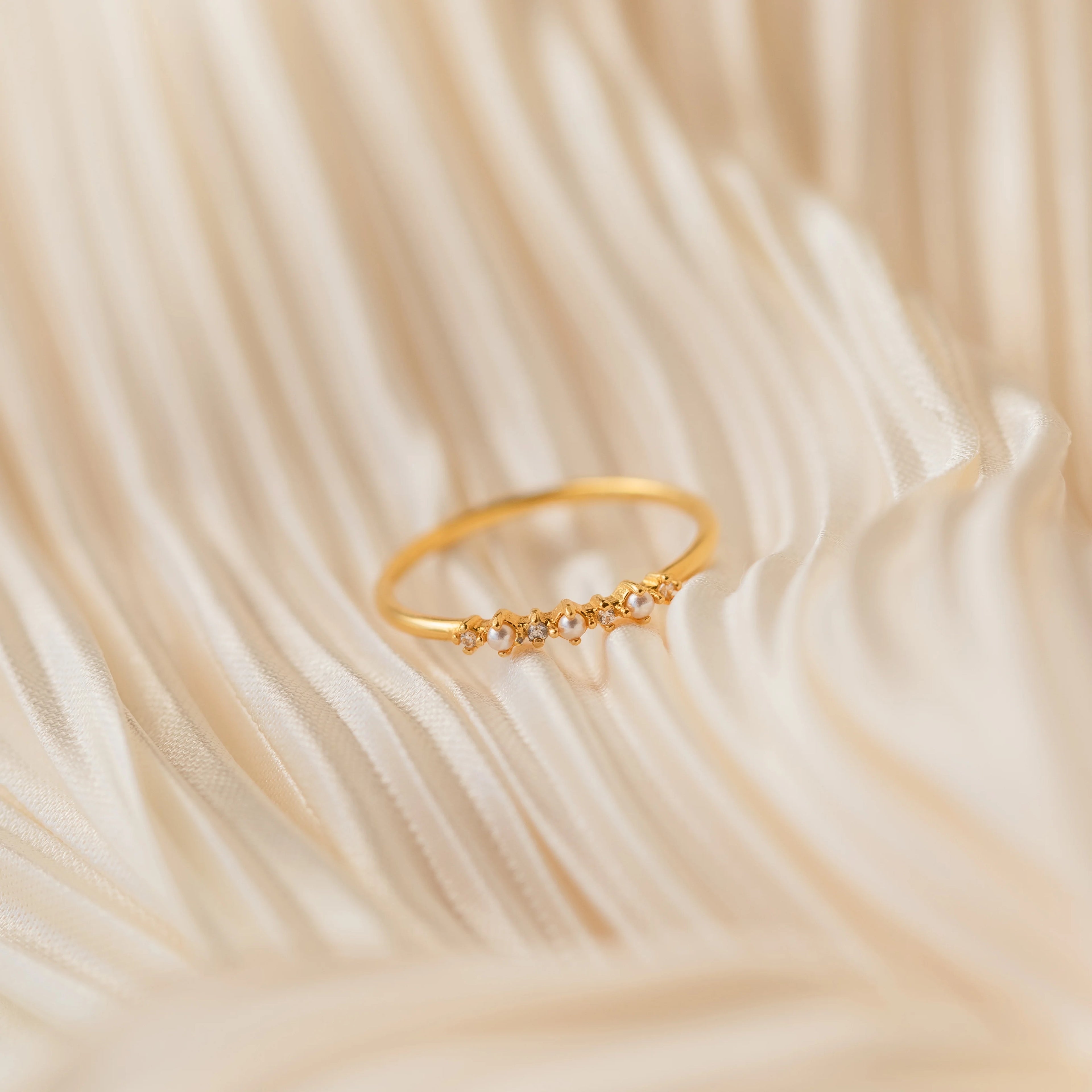Delicate Pearl Diamond Ring Silver 18K Gold Plated