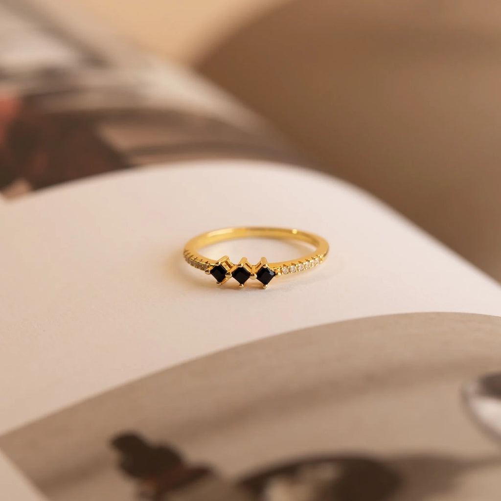 Helena Diamond Onyx Ring Silver 18K Gold Plated