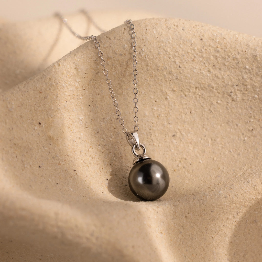 Midnight Pearl Necklace  Silver 18K Gold Plated
